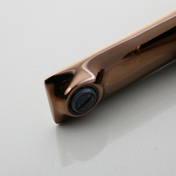 Rose goudkleurige uitloop