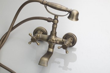 Klassieke bronzen badkraan muurbevestiging inclusief handdouche.