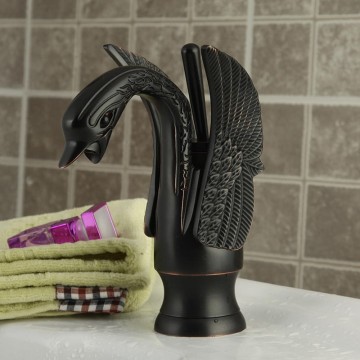 Olie bronzen mengkraan zwaan