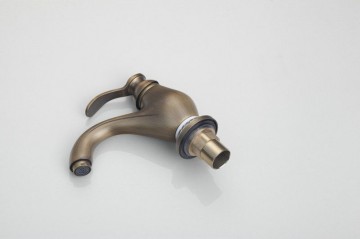 Mooie retro bronzen wastafelkraan Antiek messing look nostalgische kraan