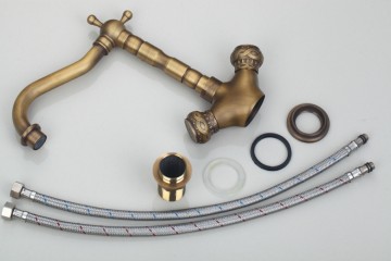 Elegante nostalgische bronzen wastafelkraan Antiek messing look