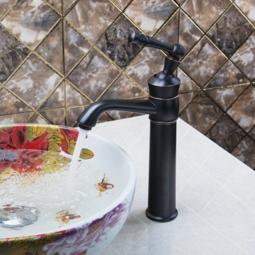 Nostalgische vintage olie bronzen wastafelkraan klassieke uitvoering olie brons