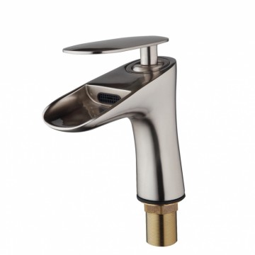 Nikkel geborstelde waterval wastafelkraan strak model