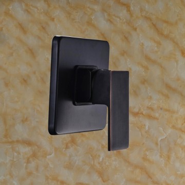 Inbouw olie brons gewreven regendouche, nostalgische uitstraling.