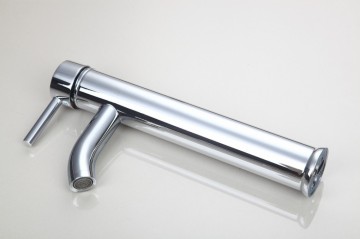 Strakke en stijlvolle Wastafelkraan Chroom rond design