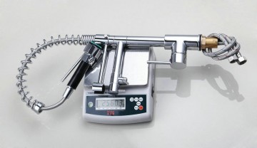 Professionele chroom design keukenkraan met aparte handbediening sproeikop