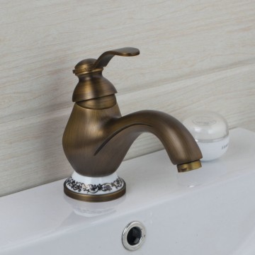 Mooie retro bronzen wastafelkraan Antiek messing look nostalgische kraan