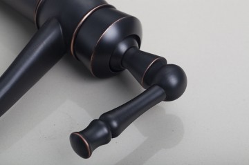 Nostalgische vintage olie bronzen wastafelkraan klassieke uitvoering olie brons