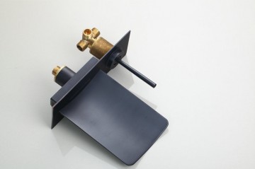 Stoere Olie bronzen inbouw badkraan met  Led verlichting