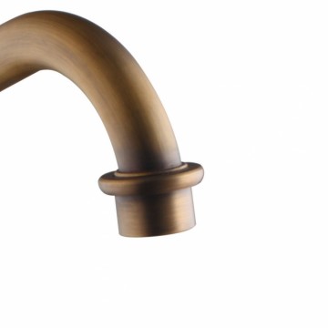 Elegante nostalgische bronzen wastafelkraan Antiek messing look