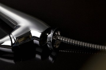 Strakke chroom keukenkraan draaibaar en uittrekbaar met LED verlichting op waterkracht Ledkraan