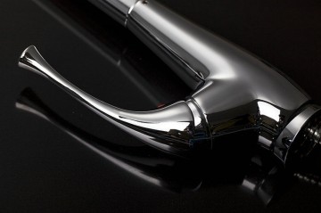 Strakke chroom keukenkraan draaibaar en uittrekbaar met LED verlichting op waterkracht Ledkraan