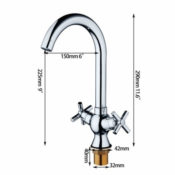 Stijlvolle Keuken kraan chrome afgewerkt en draaibaar met klassieke draaihendels