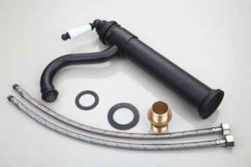 Nostalgische Olie bronzen wastafelkraan klassieke uitvoering met witte hendel