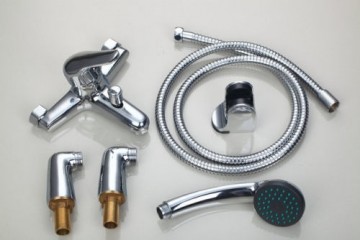 Badkraan voor montage op badrand chrome inclusief handdouche