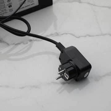 Sensomatica 2 in 1 geborsteld nickel zeep en sensorkraan 6