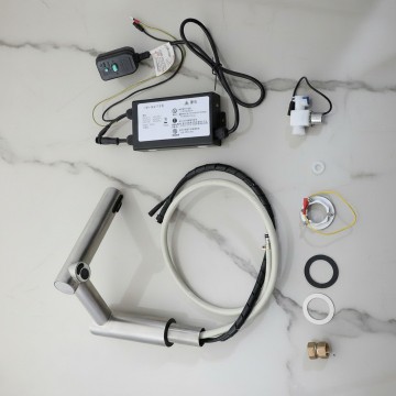 Sensomatica 2 in 1 geborsteld nickel zeep en sensorkraan 8