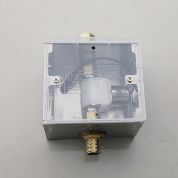 Sensomatica bronskleurige sensor urinoir 6