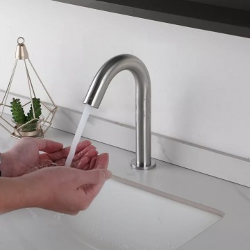 Sensomatica cesaro gebrosteld nikkel sensorkraan