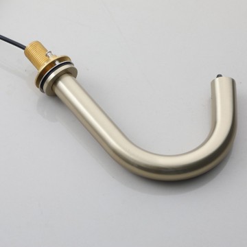 Sensomatica sensor zeepdispenser cesaro geborsteld goud 10