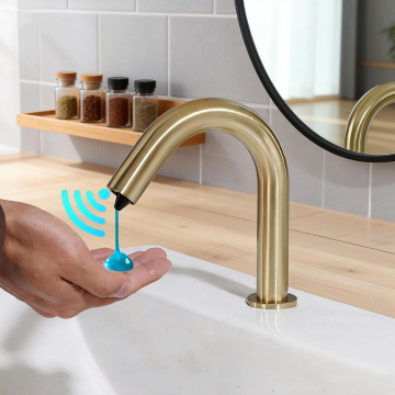 Sensomatica sensor zeepdispenser cesaro geborsteld goud 5 0