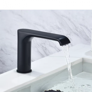 Sensomatica sensorkraan velaro zwart 1