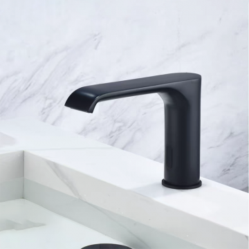 Sensomatica sensorkraan velaro zwart 2