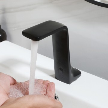 Sensomatica sesorkraan zwart koud model 13