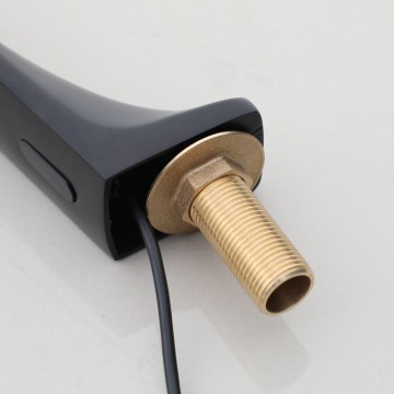 Sensomatica sesorkraan zwart koud model 2