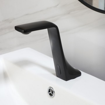 Sensomatica sesorkraan zwart koud model 7