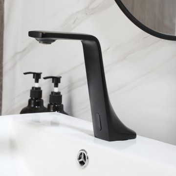 Sensomatica sesorkraan zwart koud model 8