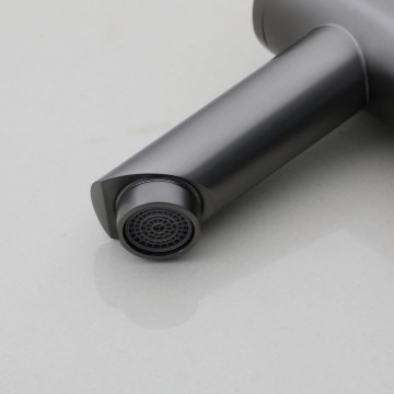 Sensomatica sesto gun metal sensorkraan 3