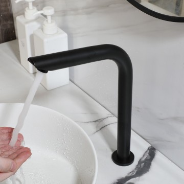 Sensomatica zwarte sensorkraan 31cm 3