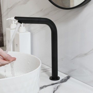 Sensomatica zwarte sensorkraan 31cm 4