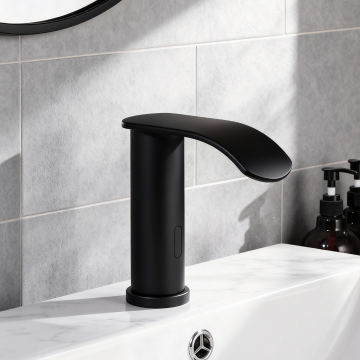 Sensomatica zwarte sensorkraan watervalkraan 2