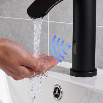 Sensomatica zwarte sensorkraan watervalkraan 3