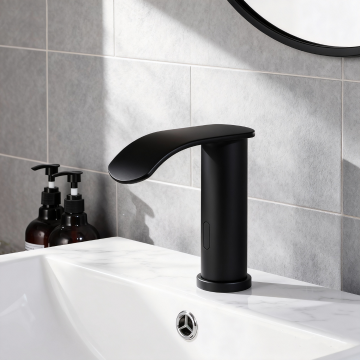 Sensomatica zwarte sensorkraan watervalkraan 3