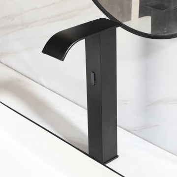 Sensomatica zwarte waterval sensorkraan 7