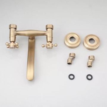 Set bronskleurige nostalgische muurkraan