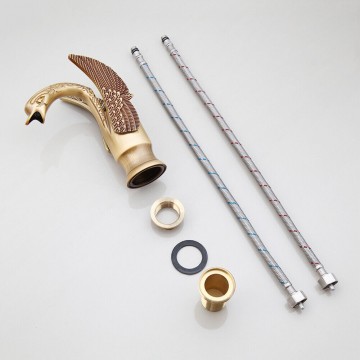 Set mooie mengkraan bronskleurig zwaan