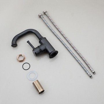 Set olie bronskleurige wastafelkraan