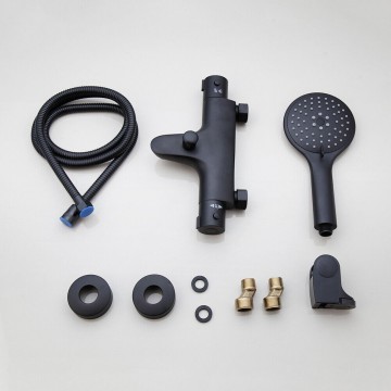 Set zwarte thermostatische badkraan