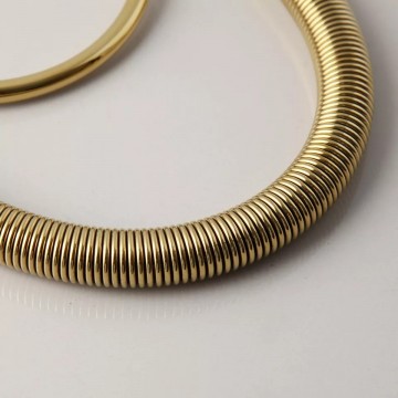 Slang malvizza keukenkraan mengkraan