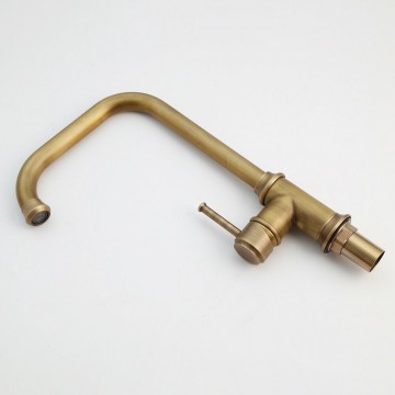 Solide bronzen wastafelkraan