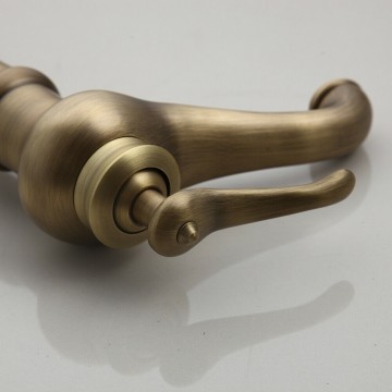 Stijlvolle bronzen kraan 0