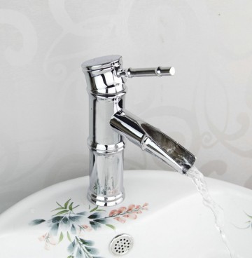 Mooie Retro chroom waterval wastafelkraan een hand bediening
