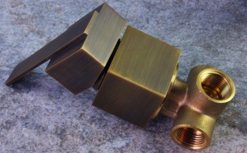 Nostalgische inbouw doucheset antiek brons. muurbevestiging