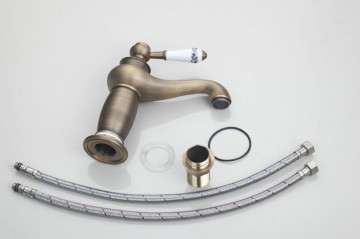 Bronzen wastafelkraan