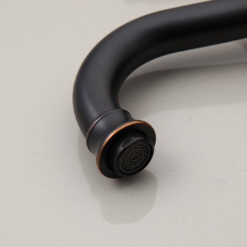 Uitloop bronzen wastafelkraan