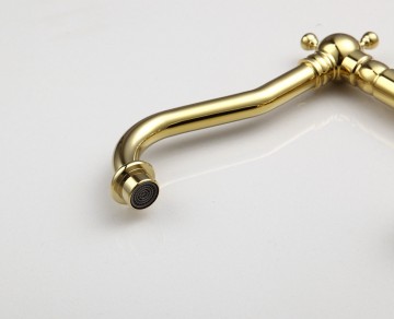 Uitloop goud kraan wastafel